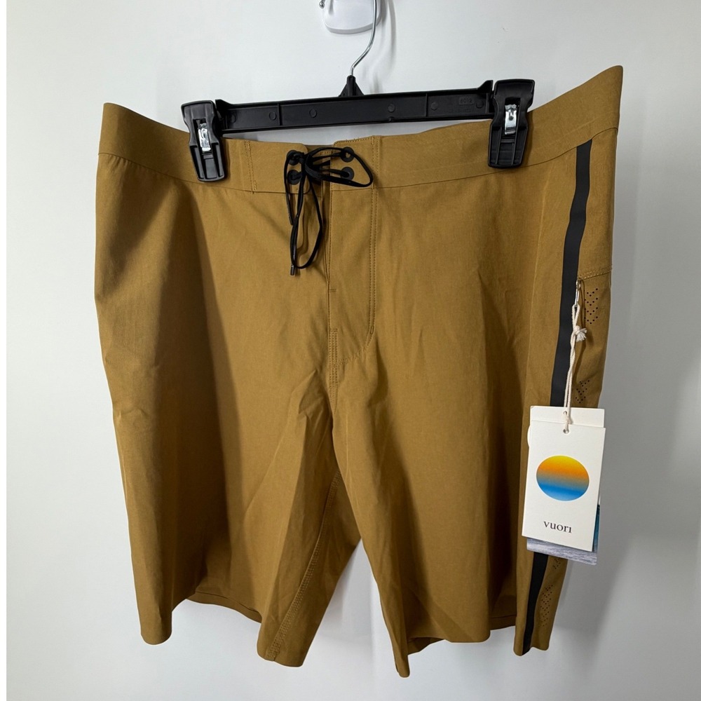 Vuori Knox Boardshort Water Tech Mens Bronze Lace Up Swim Trunks Size 33 NWT